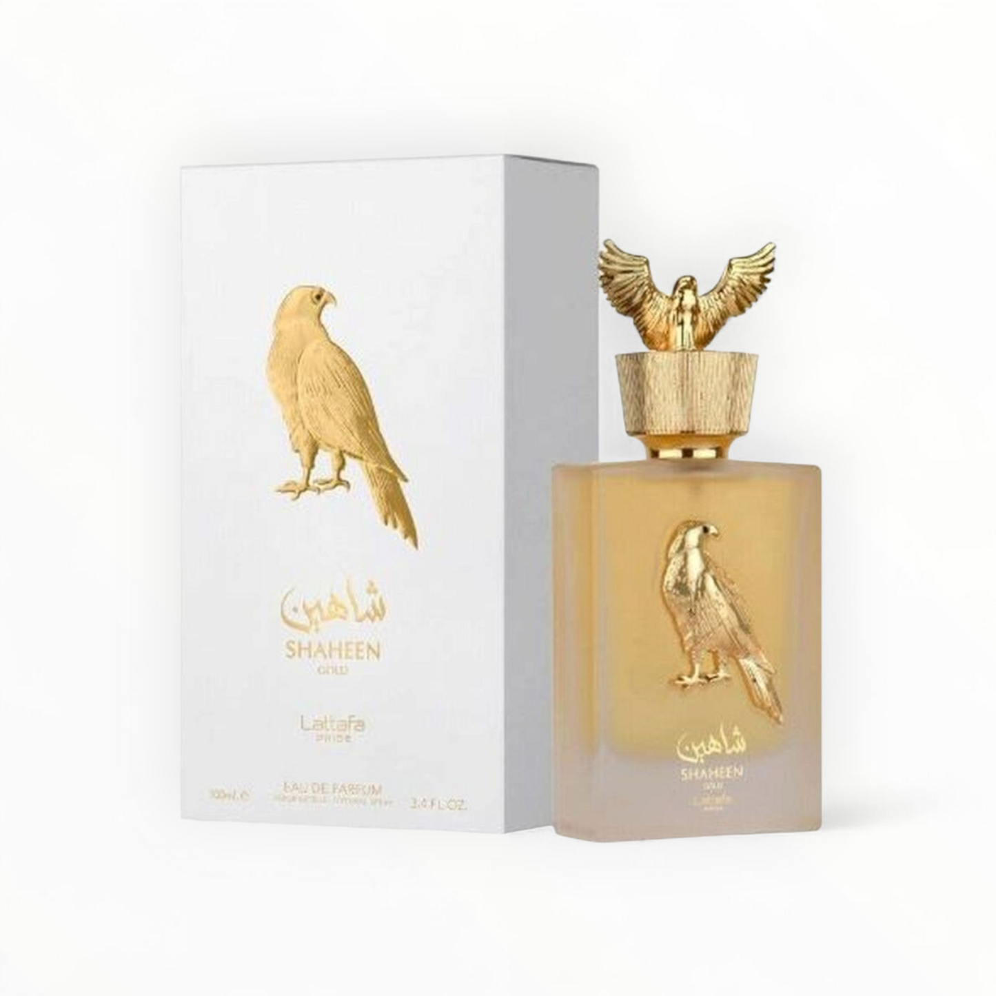 This exquisite scent belongs to the Woody Aromatic family, making it a perfect choice for those who appreciate a blend of fresh and warm notes.